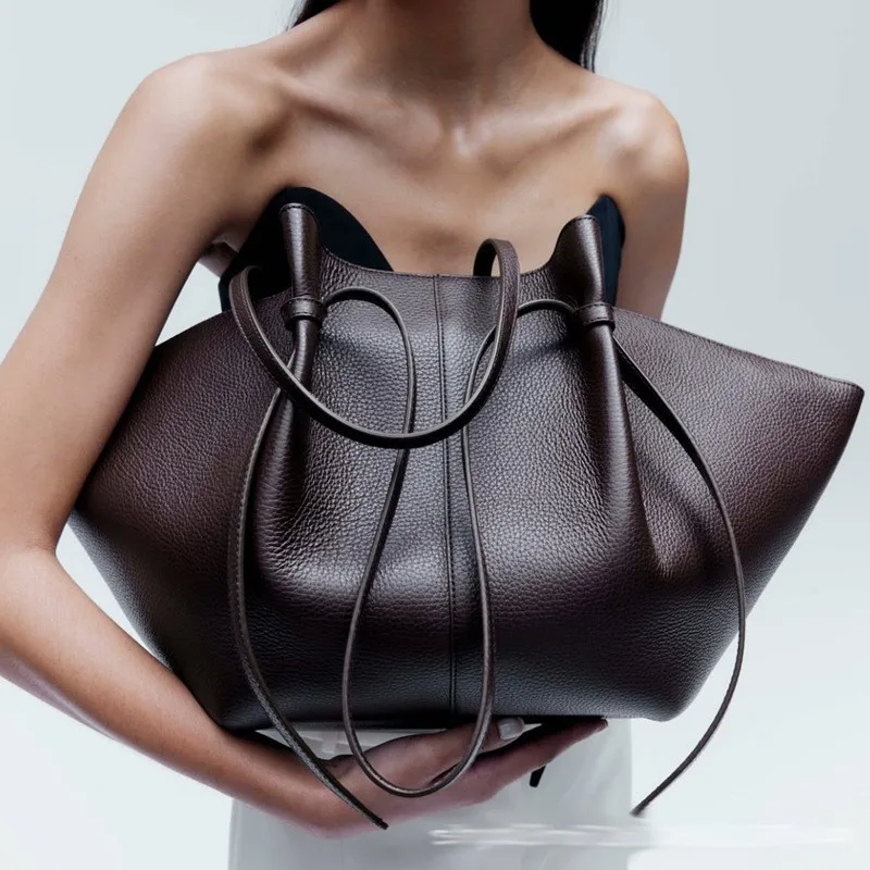女性用レザーショルダーバッグ、餃子型ハンドバッグ、ホーボーハ - Leather Work Handbag のレビューと価格