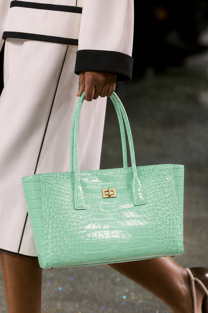 SHELKSBAG 光沢のあるクロコダイル型押しトートバッグ - Leather Work Handbag のレビューと価格